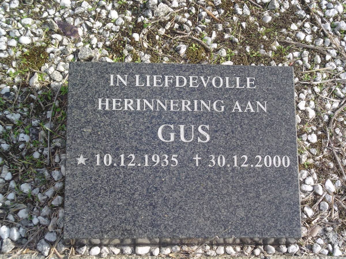 ? Gus 1935-2000