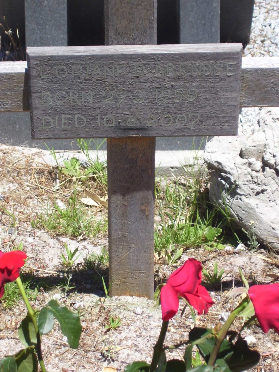 ARENDSE Loriane R. 1950-2007