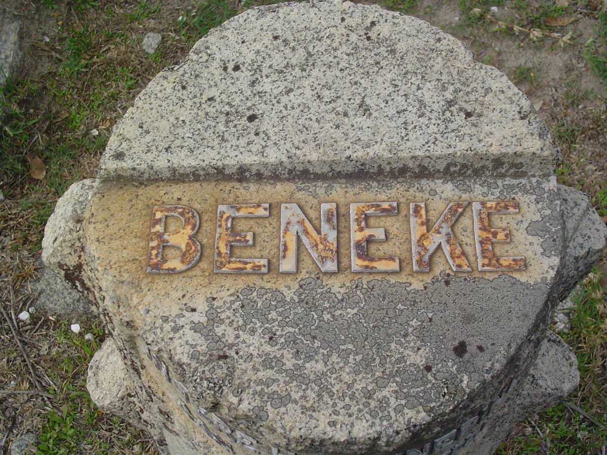 BENEKE Wilma -1949