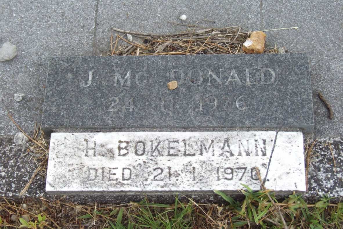 BOKELMANN H. -1970 :: McDONALD J. -1976