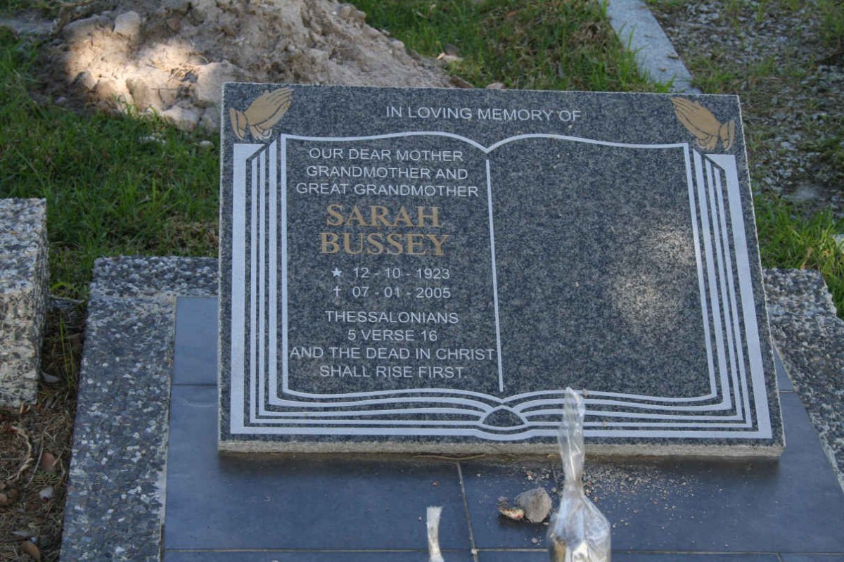 BUSSEY Sarah 1923-2005