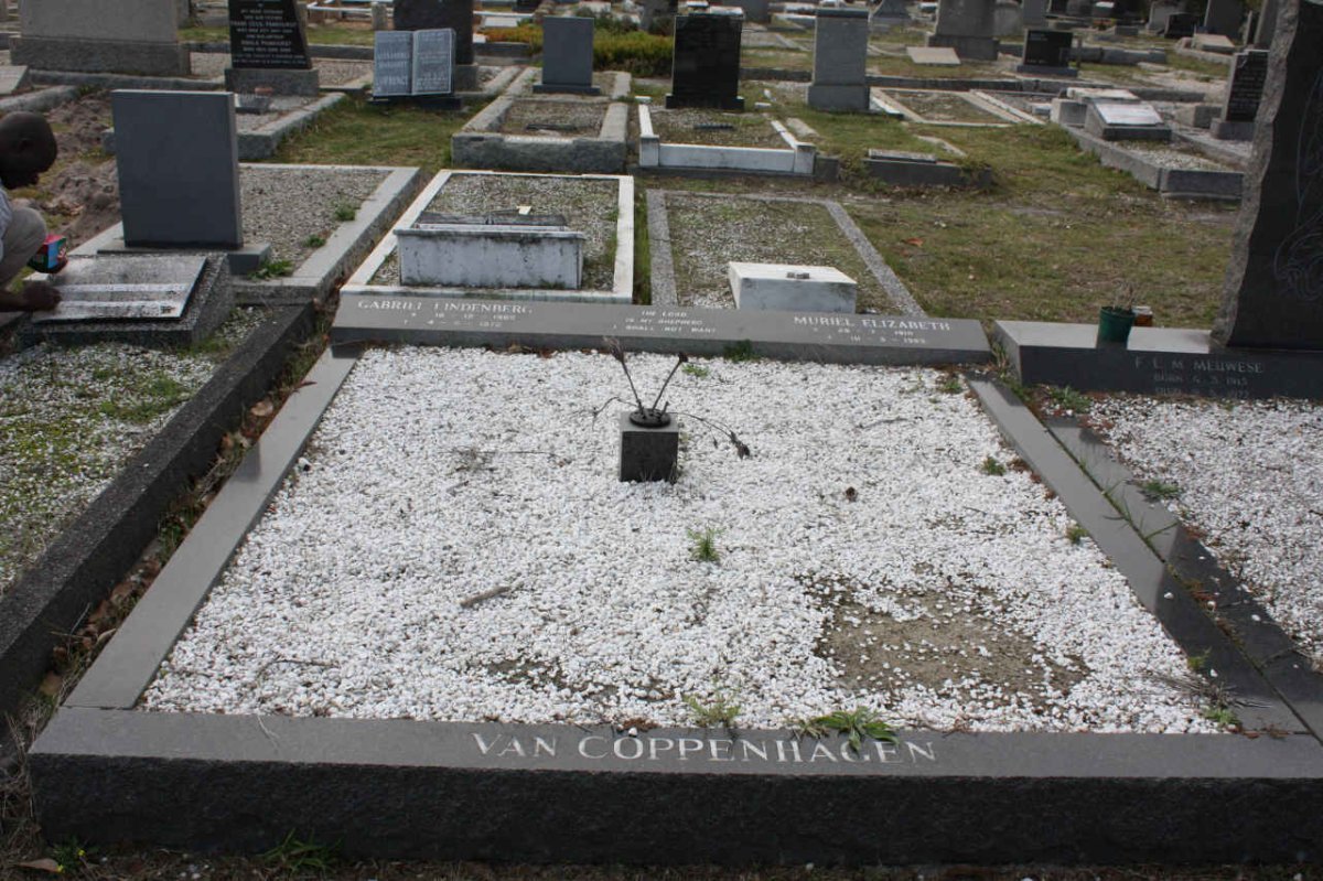 COPPENHAGEN Gabriel Lindenberg, van 1906-1972 &amp; Muriel Elizabeth 1910-1989