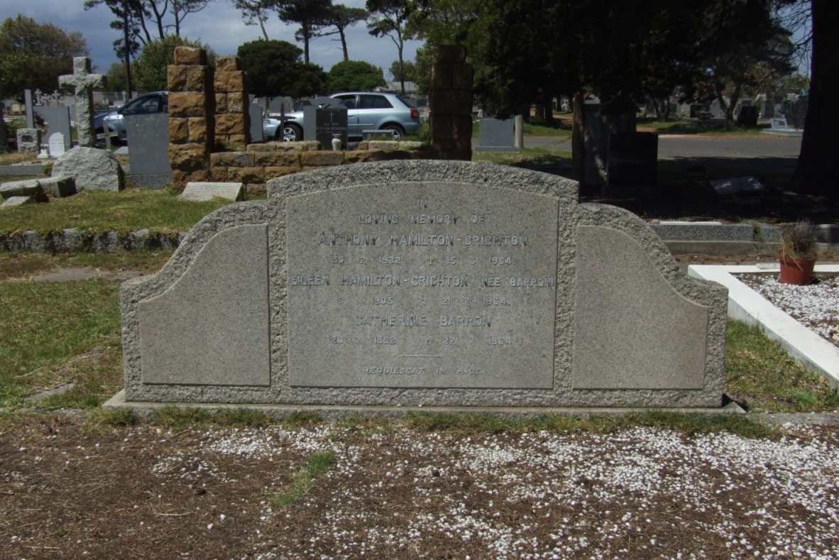 CRICHTON Eileen, HAMILTON- nee BARRON 1905-1964 :: CRICHTON Anthony, HAMILTON- 1932-1964 :: BARRON Catherine 1882-1964