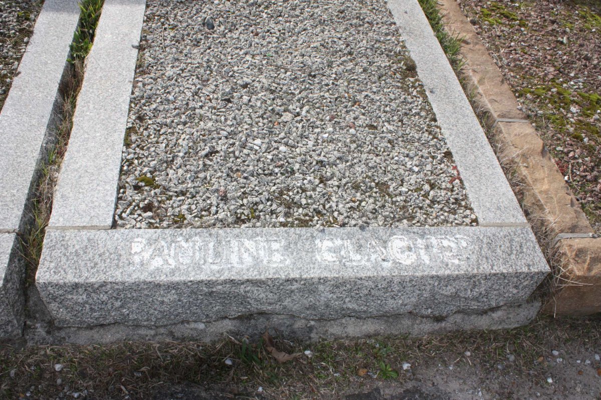 CLACHER Pauline