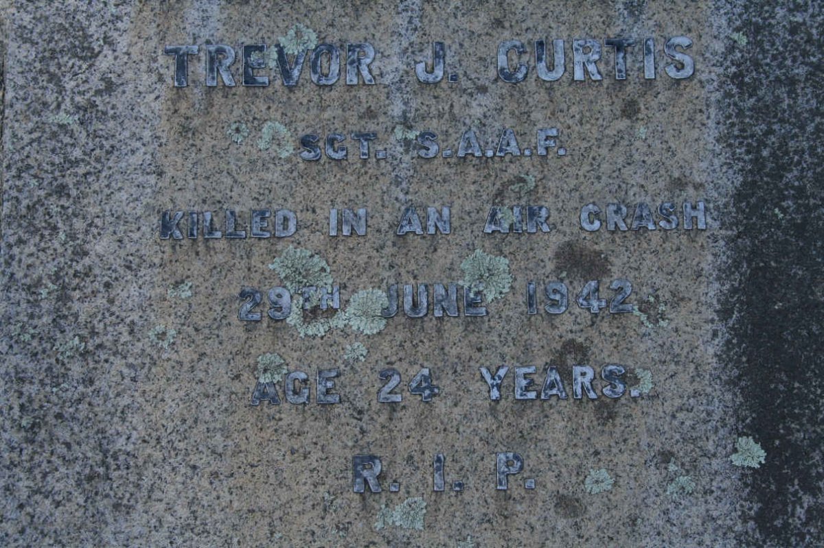 CURTIS Trevor J. -1942