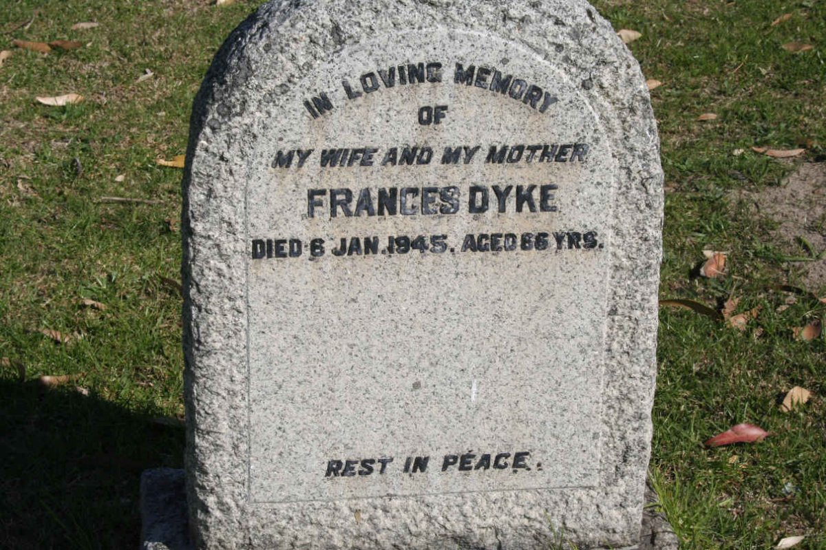 DYKE Frances -1945