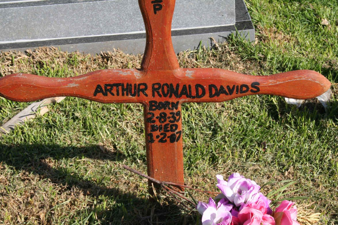 DAVIDS Arthur Ronald 1939-2007