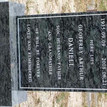 DANIELL Geoffrey Arthur 1935-2008