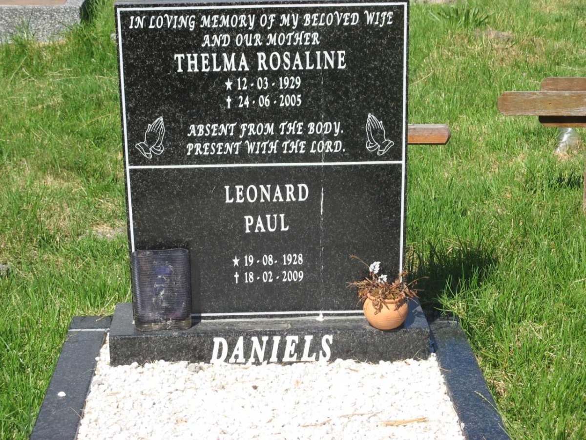 DANIELS Leonard Paul 1928-2009 &amp; Thelma Rosaline 1929-2005