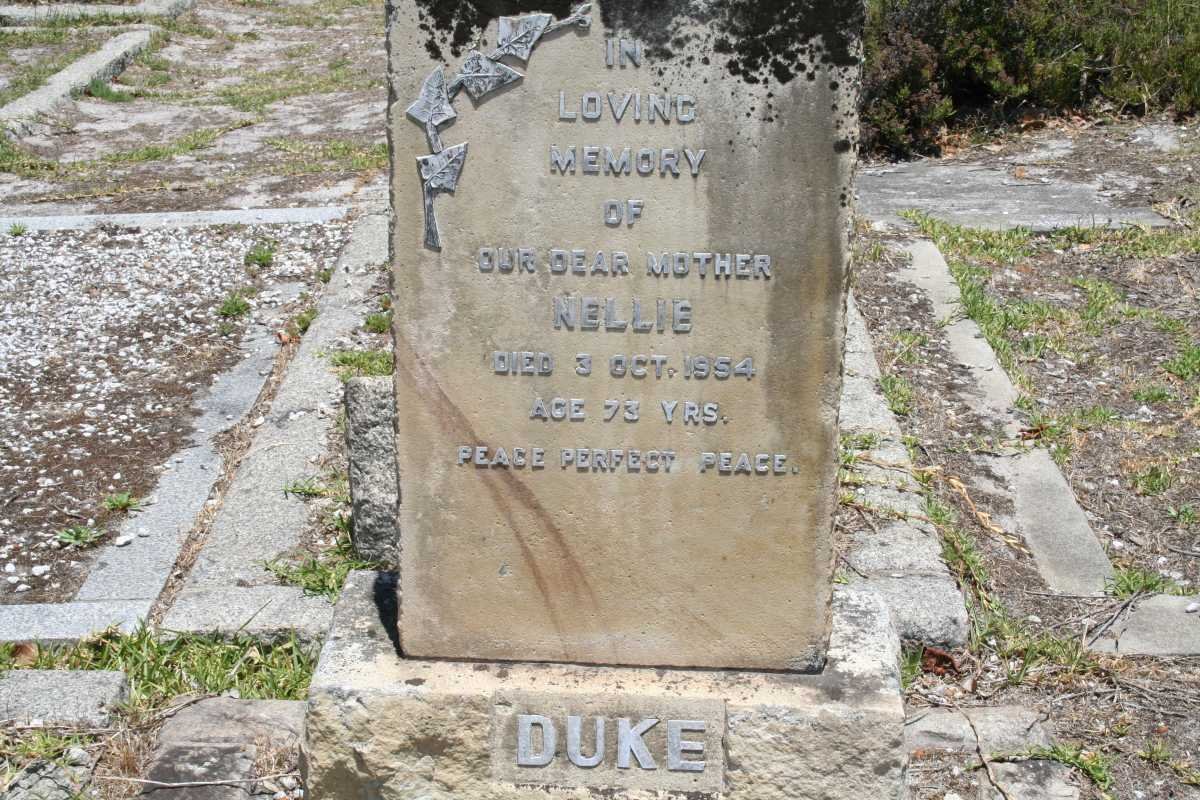 DUKE Nellie -1954