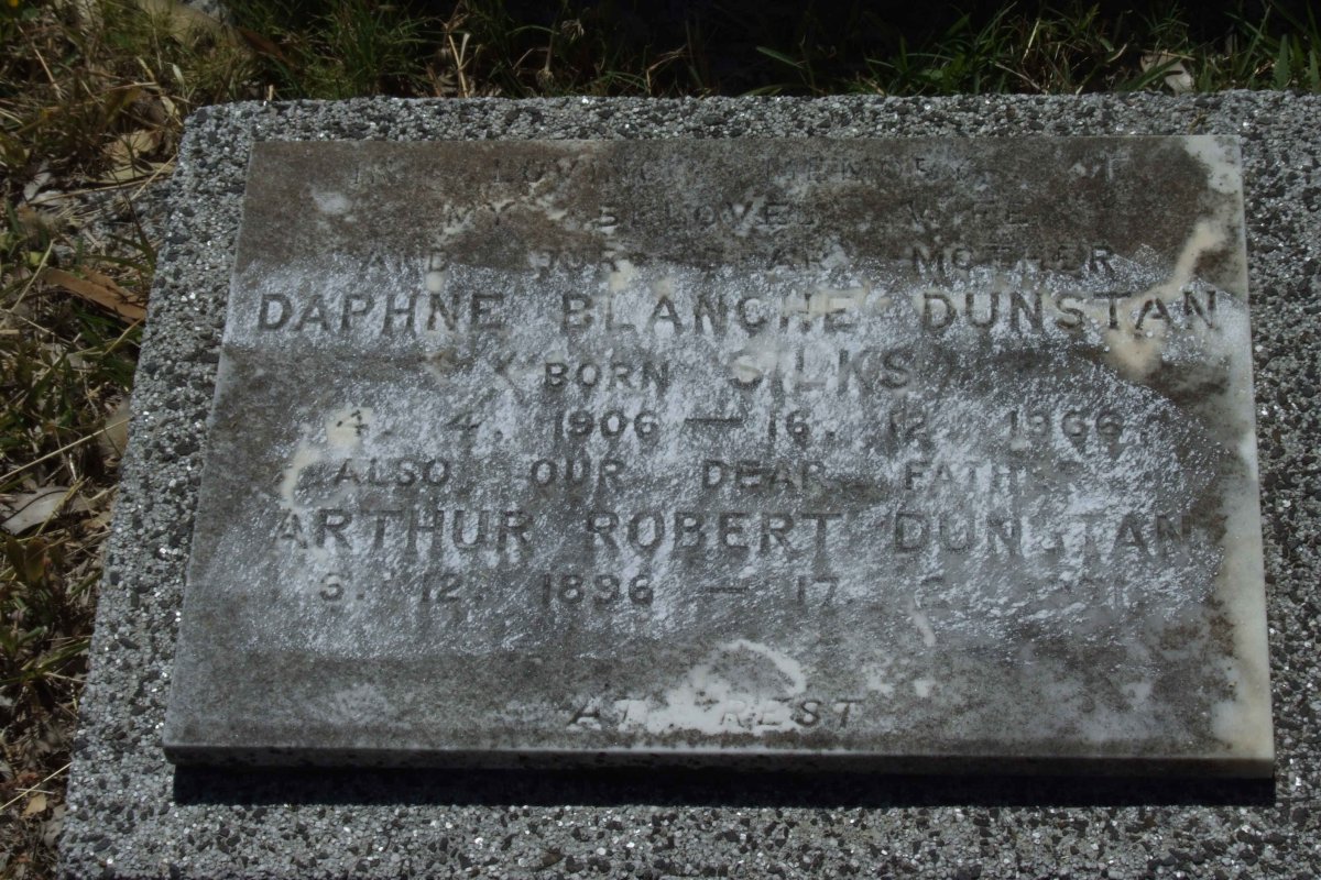 DUNSTAN Arthur Robert 1896-19? &amp; Daphne Blanche SILKS 1906-1966