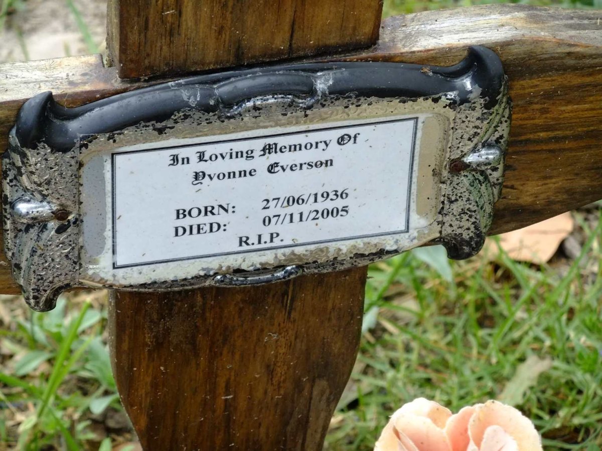 EVERSON Yvonne 1936-2005