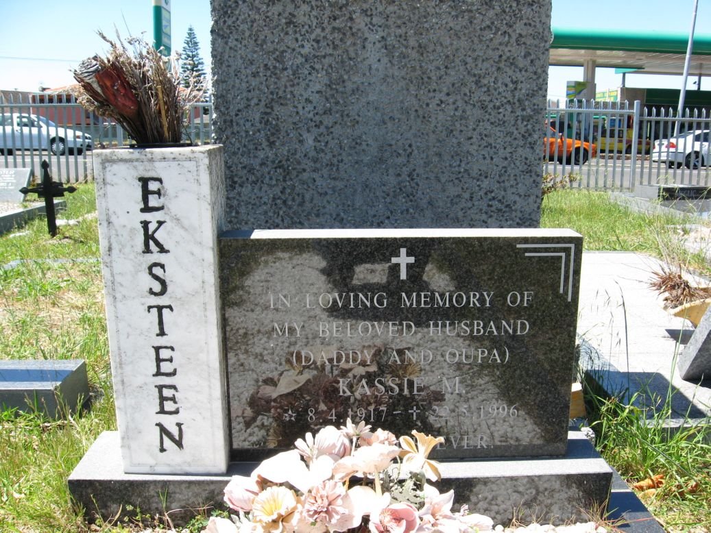 EKSTEEN Kassie M. 1917-1996