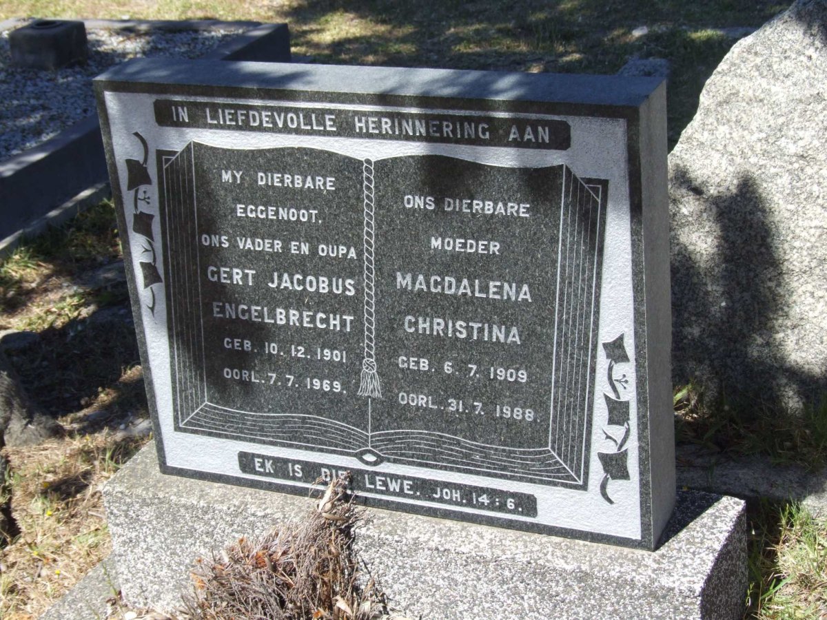 ENGELBRECHT Gert Jacobus 1901-1969 &amp; Magdalena Christina 1909-1988