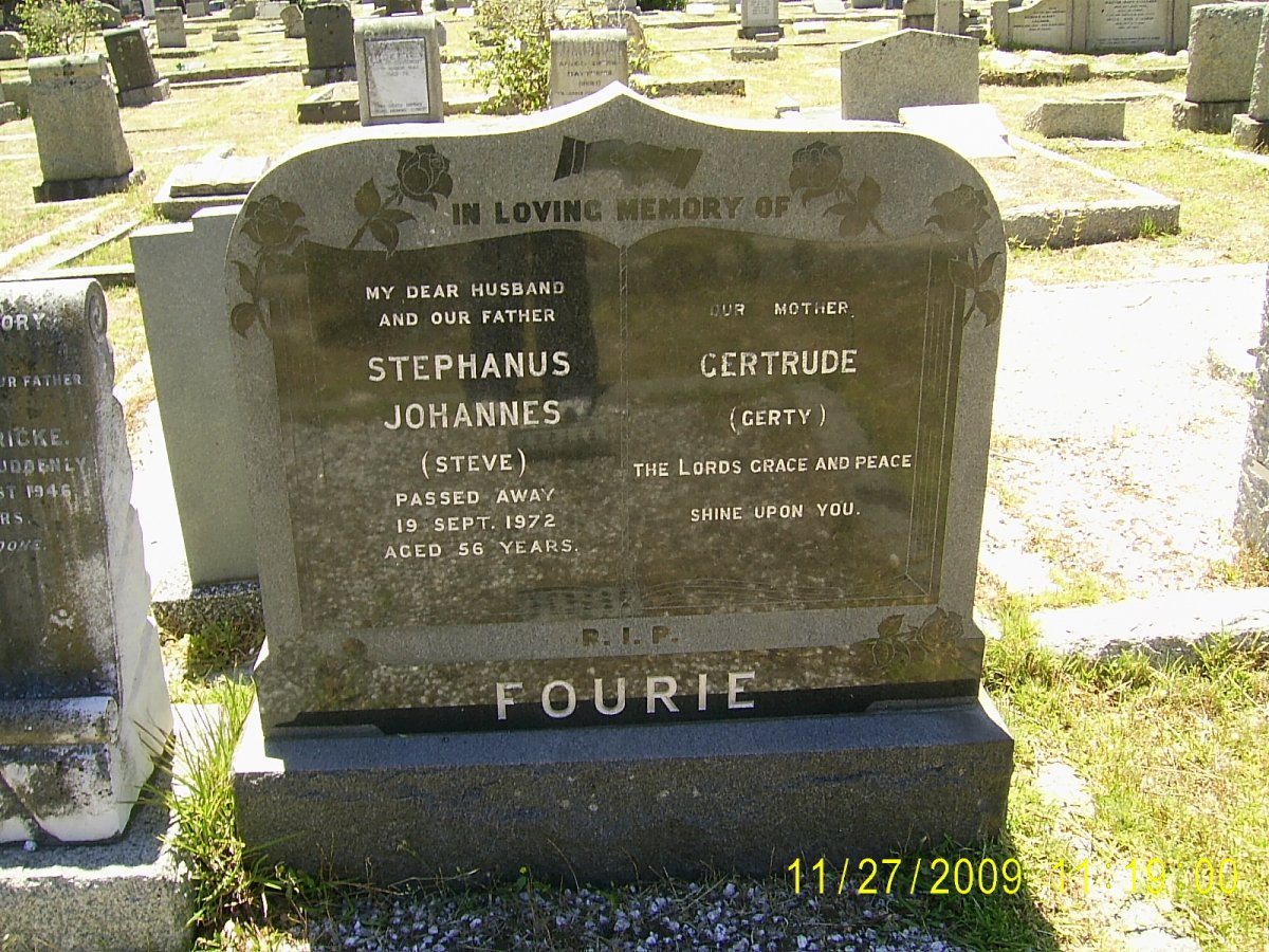 FOURIE Stephanus Johannes -1972 &amp; Gertrude