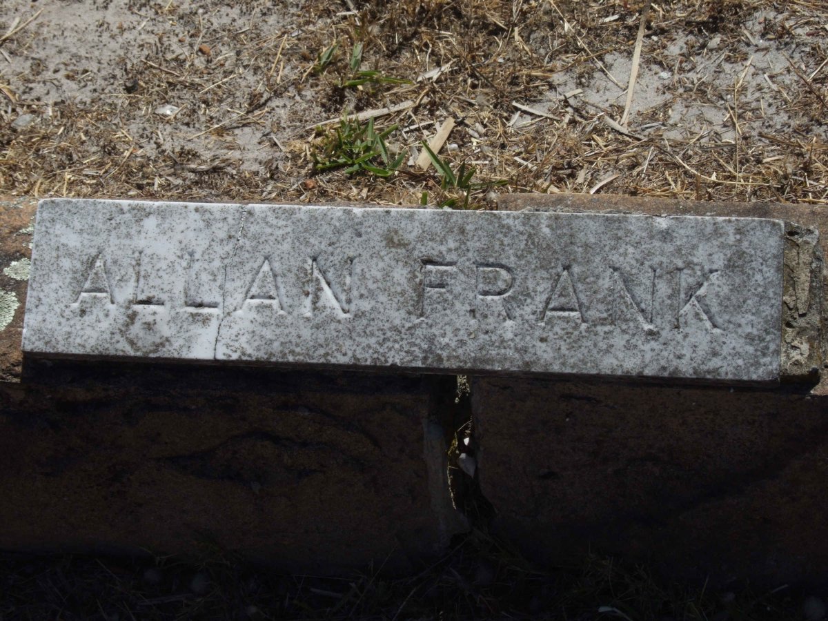 FRANK Allan