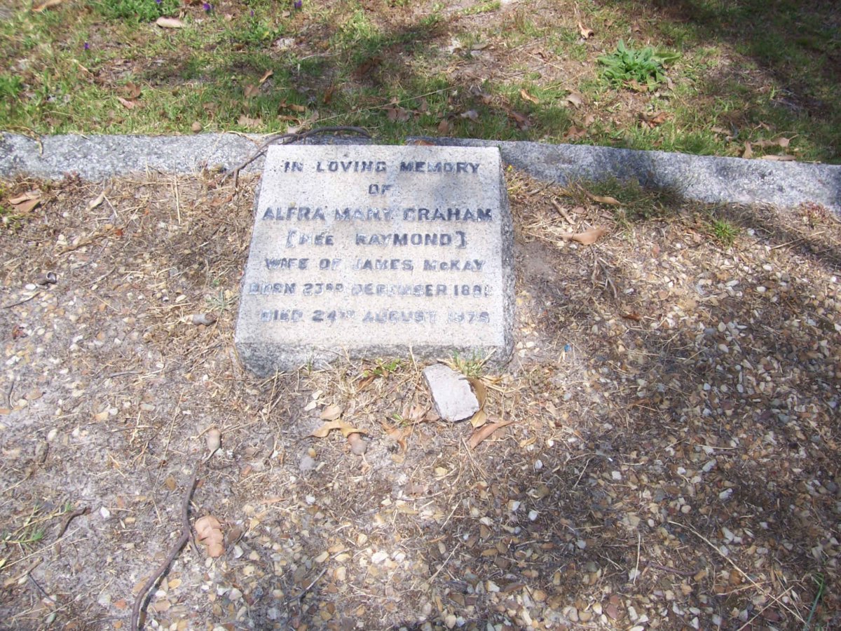 GRAHAM Alfra Mary nee RAYMOND 1881-1975