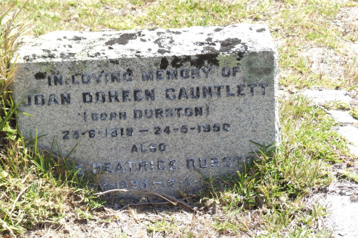GAUNTLETT Joan Doreen nee DURSTON 1918-1950 :: DURSTON Alice Beatric 1895-1958