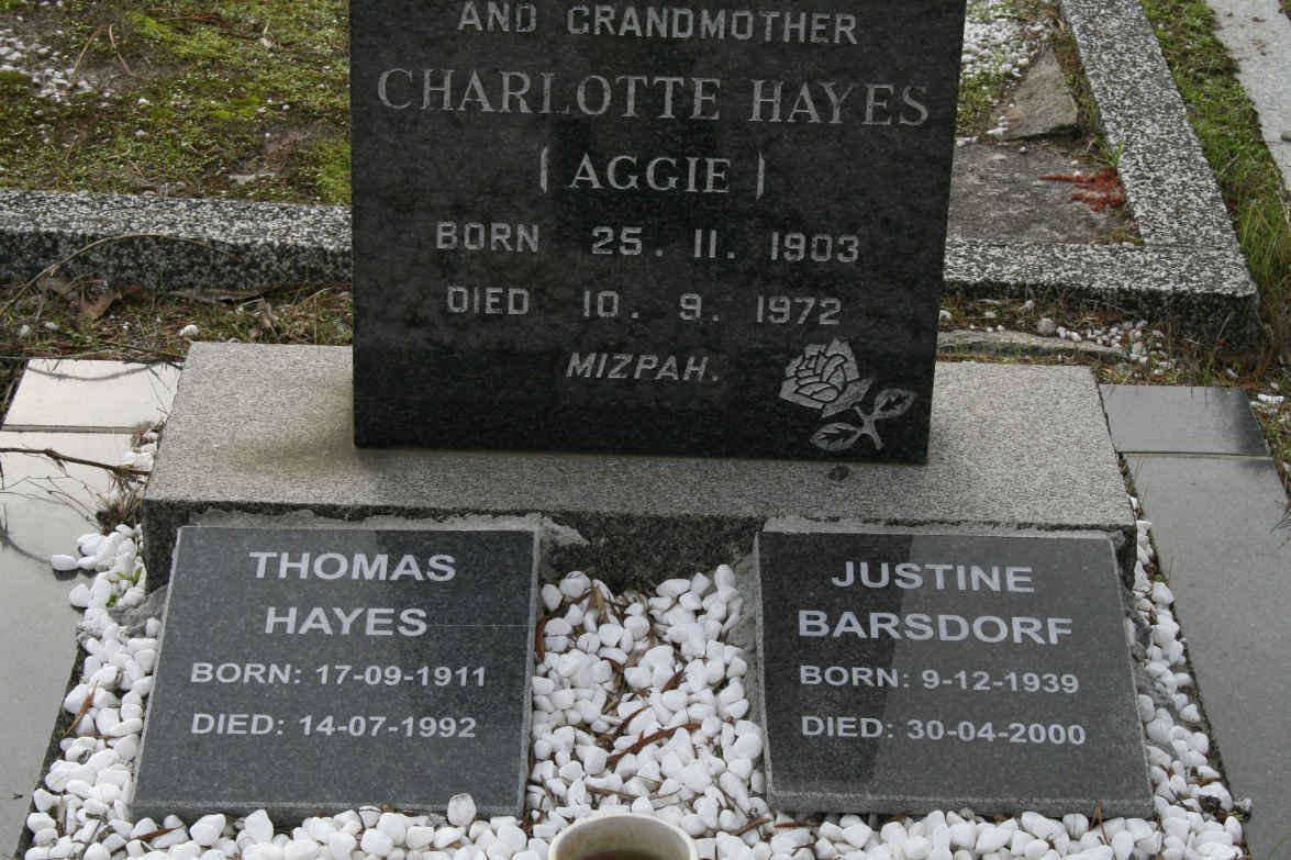HAYES Charlotte 1903-1972 :: HAYES Thomas 1911-1992 :: BARSDORF Justine 1939-2000