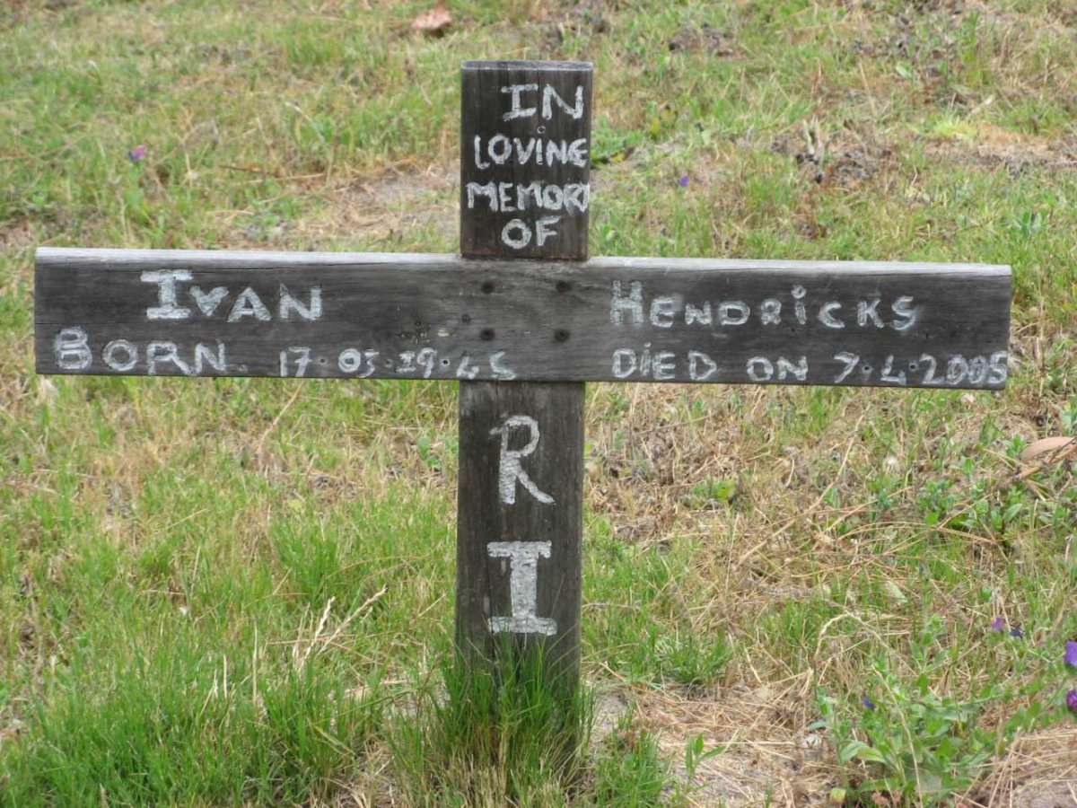 HENDRICKS Ivan 1945-2009