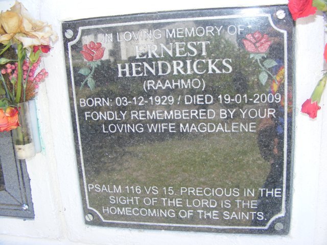 HENDRICKS Ernest 1929-2009