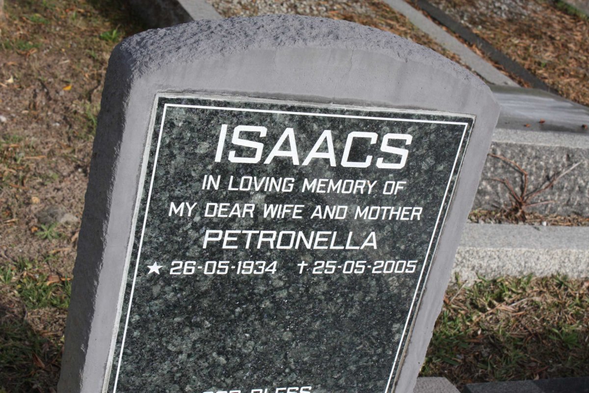 ISAACS Petronella 1934-2005
