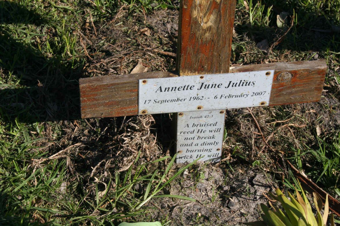 JULIUS Annette June 1962-2007