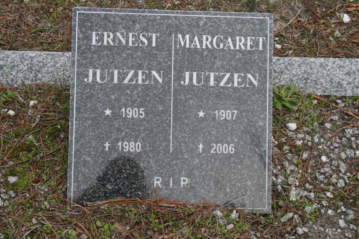 JUTZEN Ernest 1905-1980 &amp; Margaret 1907-2006