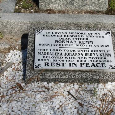 KEMM Norman 1922-1969 &amp; Magdalena Johanna Berna 1917-1988