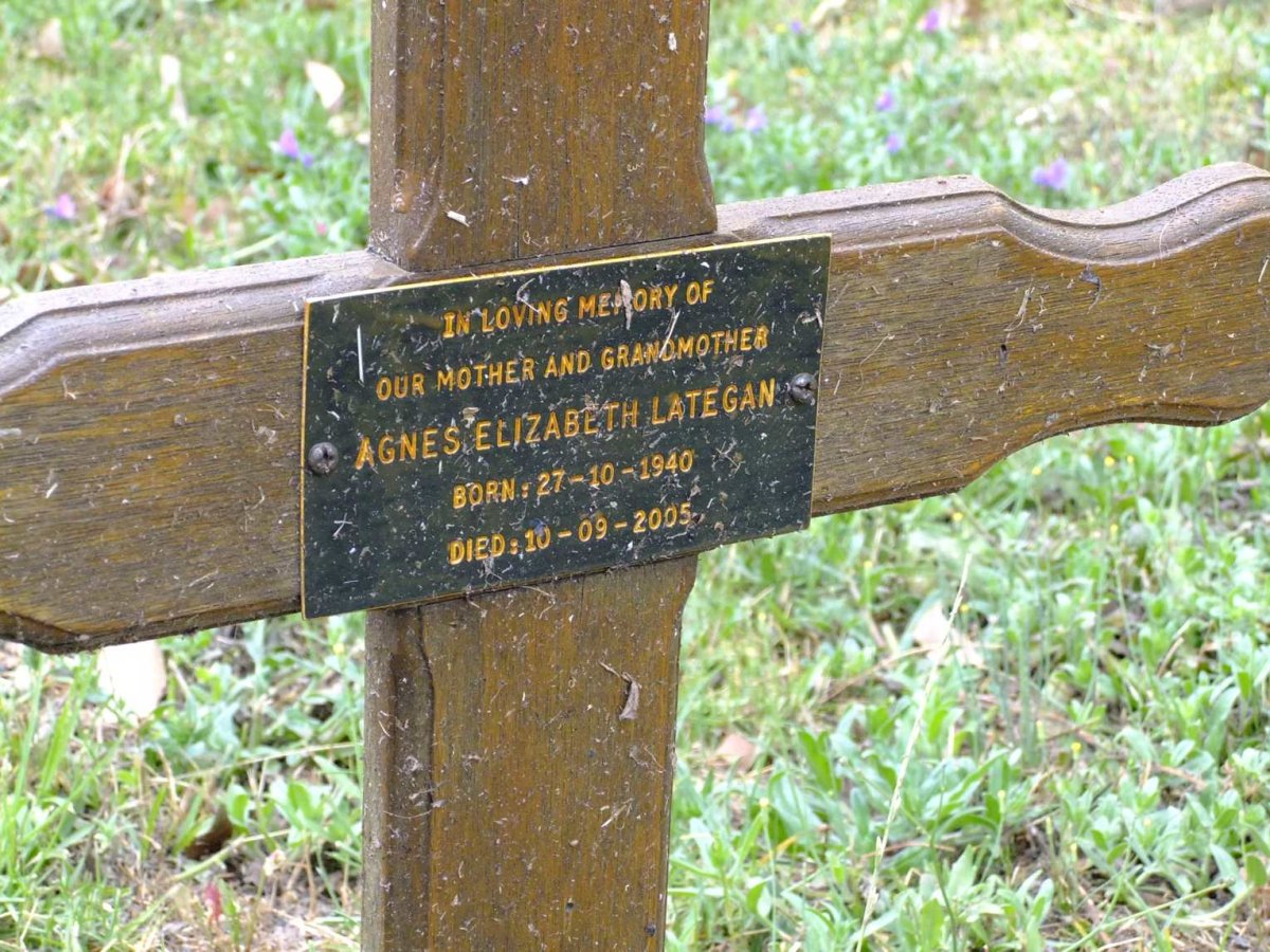 LATEGAN Agnes Elizabeth 1940-2005