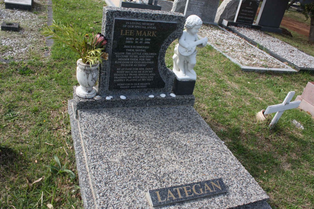 LATEGAN Lee Mark 2000-2006