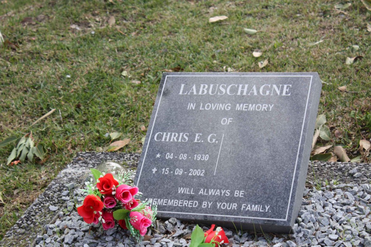 LABUSCHAGNE Chris E.G. 1930-2002