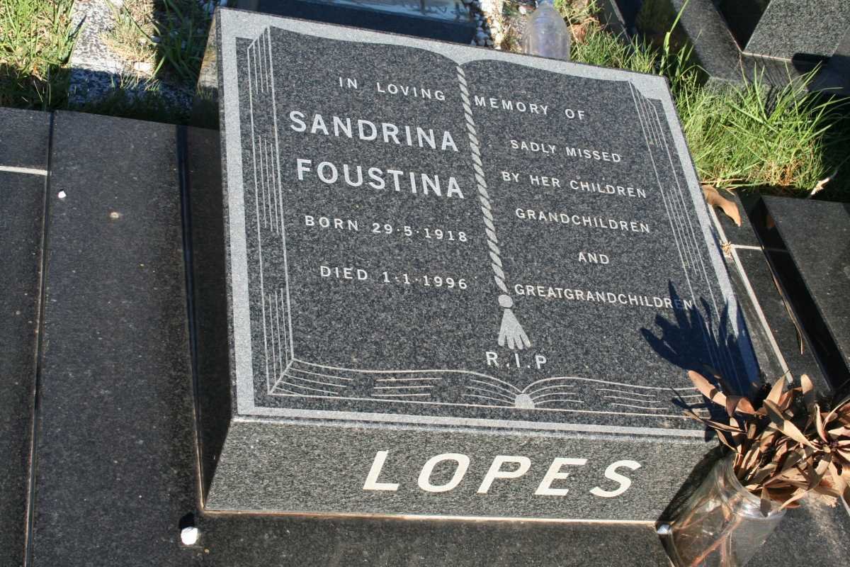 LOPES Sandrina Foustina 1918-1996