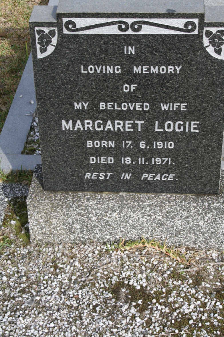 LOGIE Margaret 1910-1971