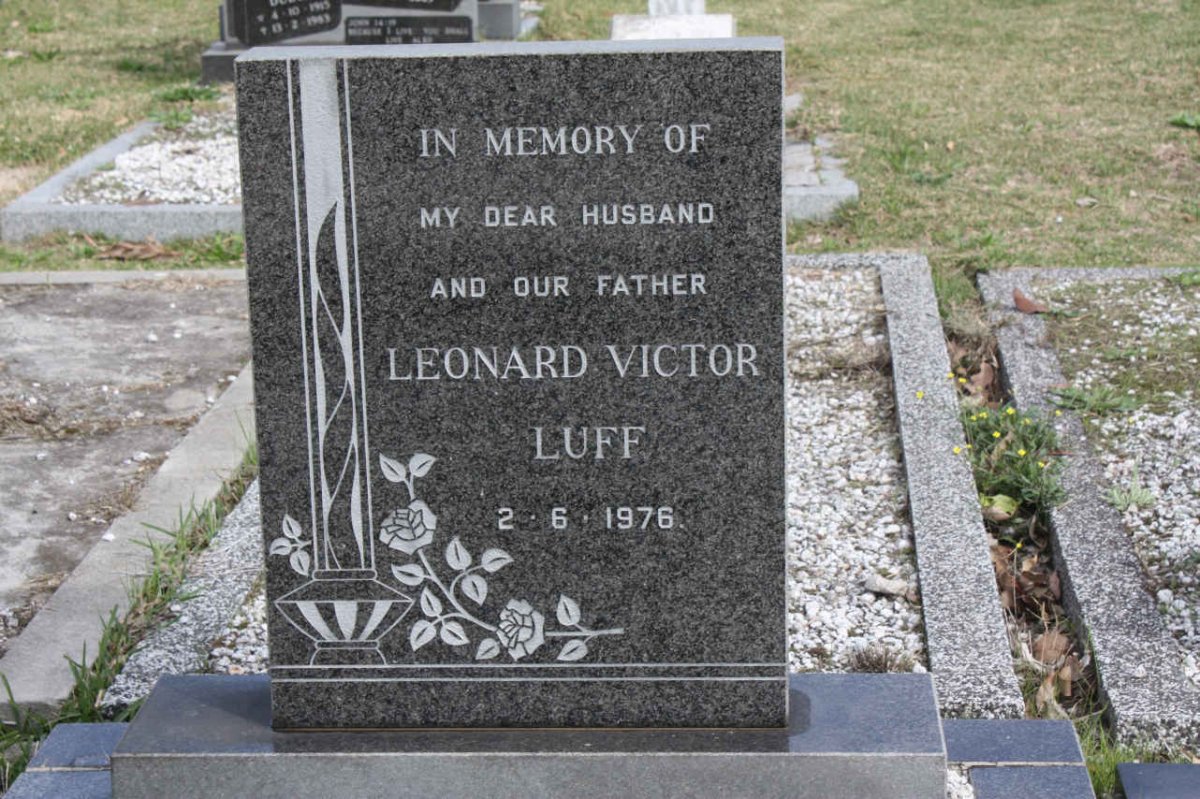 LUFF Leonard Victor -1976