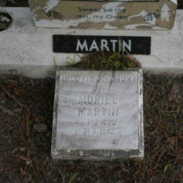 MARTIN Owen William 1926-1981 & Muriel 1922-1992 _2
