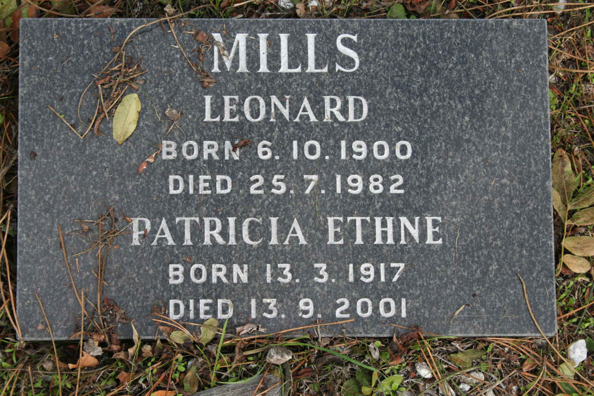 MILLS Leonard 1900-1982 & Patricia Ethne 1917-2001