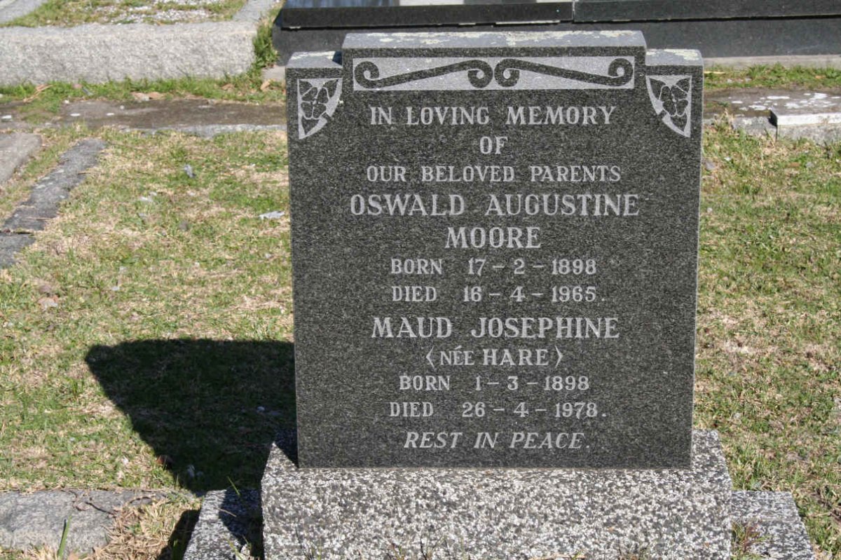 MOORE Oswald Augustine 1989-1965 & Maud Josephine HARE 1898-1978
