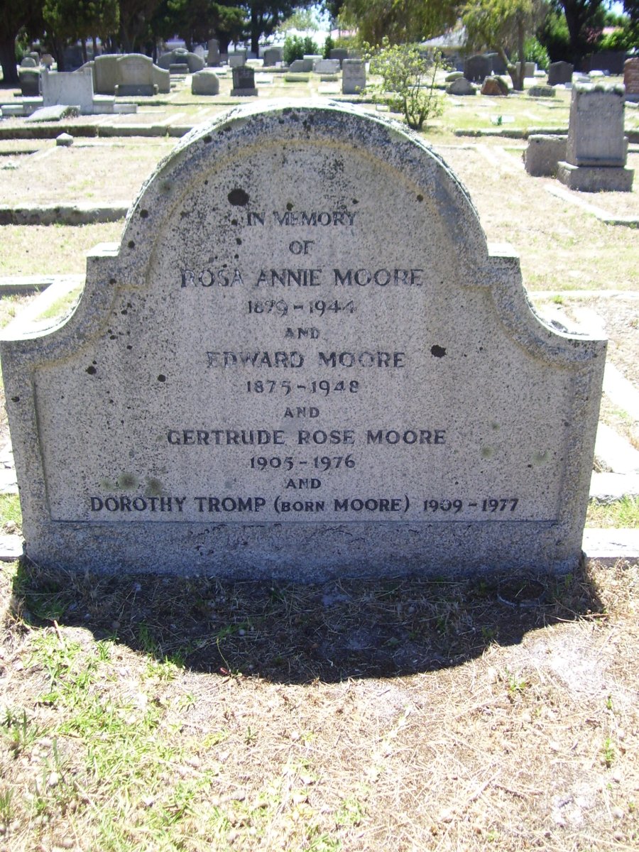 MOORE Edward 1875-1948 & Rosa Annie 1879-1944 :: MOORE Gertrude Rose 1905-1976 :: TROMP Dorothy nee MOORE 1909-1977
