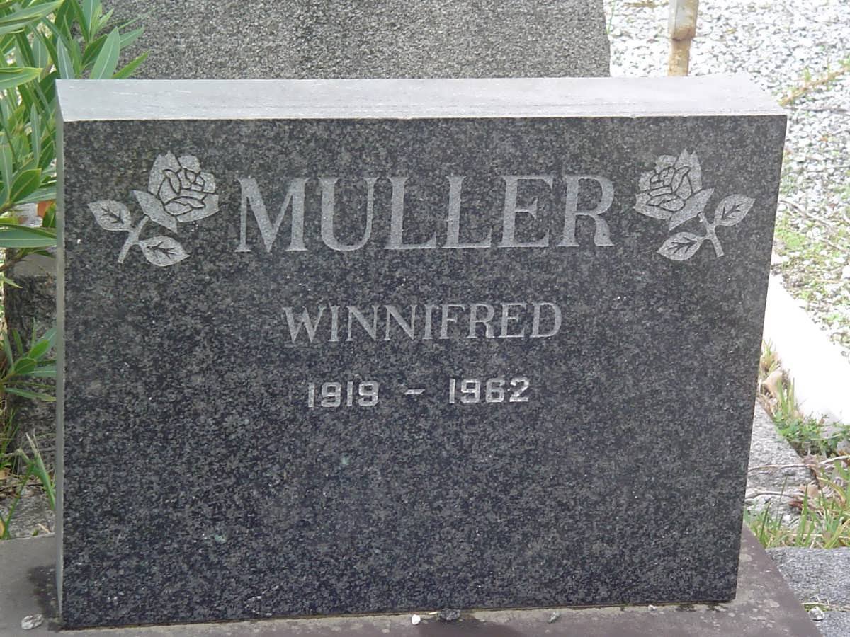 MULLER Winnifred 1919-1962