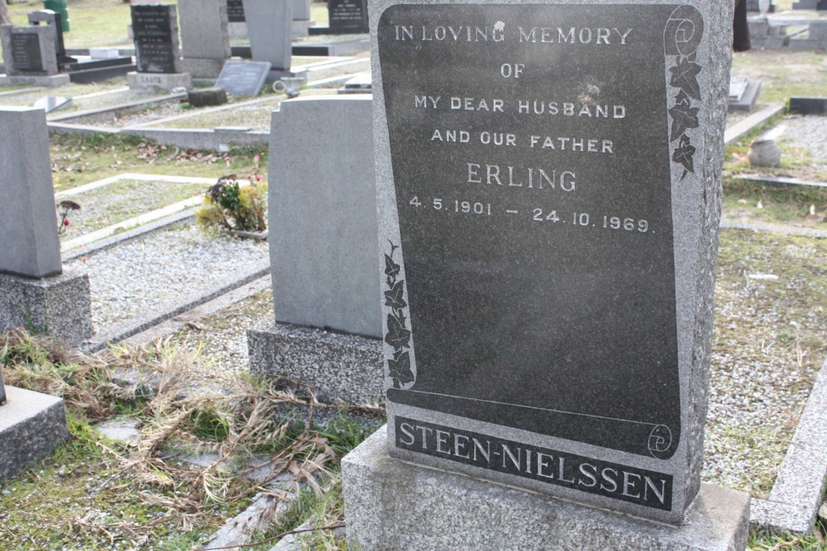 NIELSSEN Erling, Steen 1901-1969