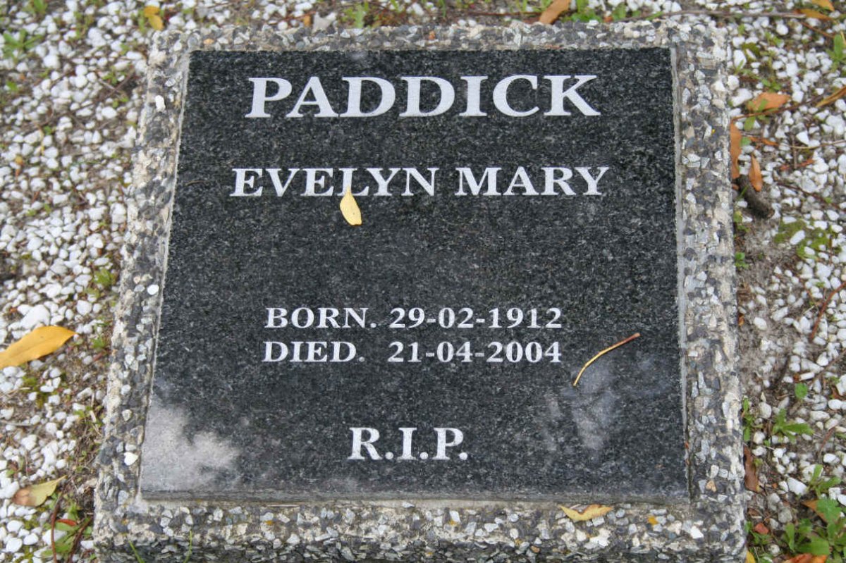 PADDICK Evelyn Mary 1912-2004