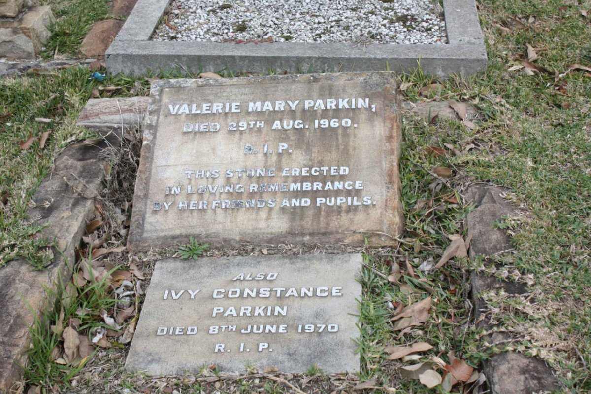 PARKIN Valerie Mary -1960 :: PARKIN Ivy Constance -1970