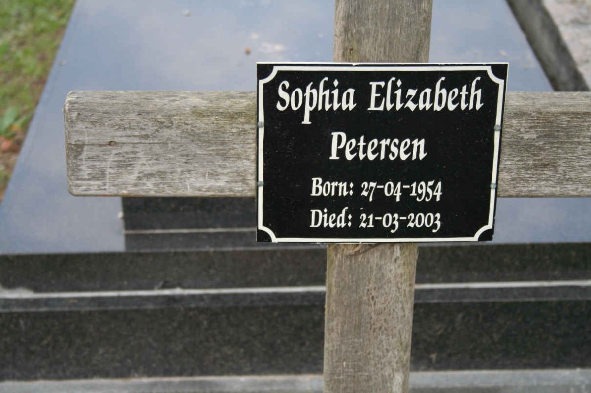 PETERSEN Sophia Elizabeth 1954-2003