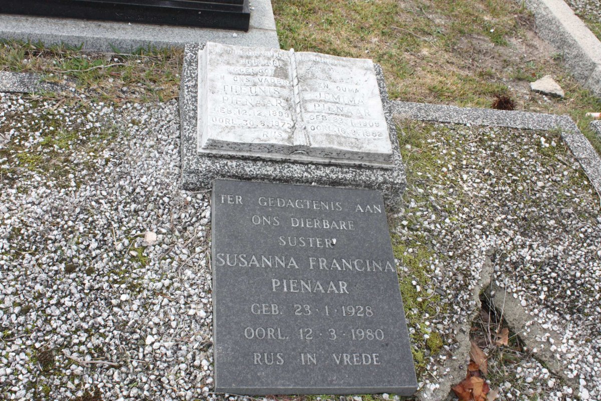 PIENAAR Theunis 1899-1972 &amp; Jemima 1909-1982 :: PIENAAR Susanna Francina 1928-1980