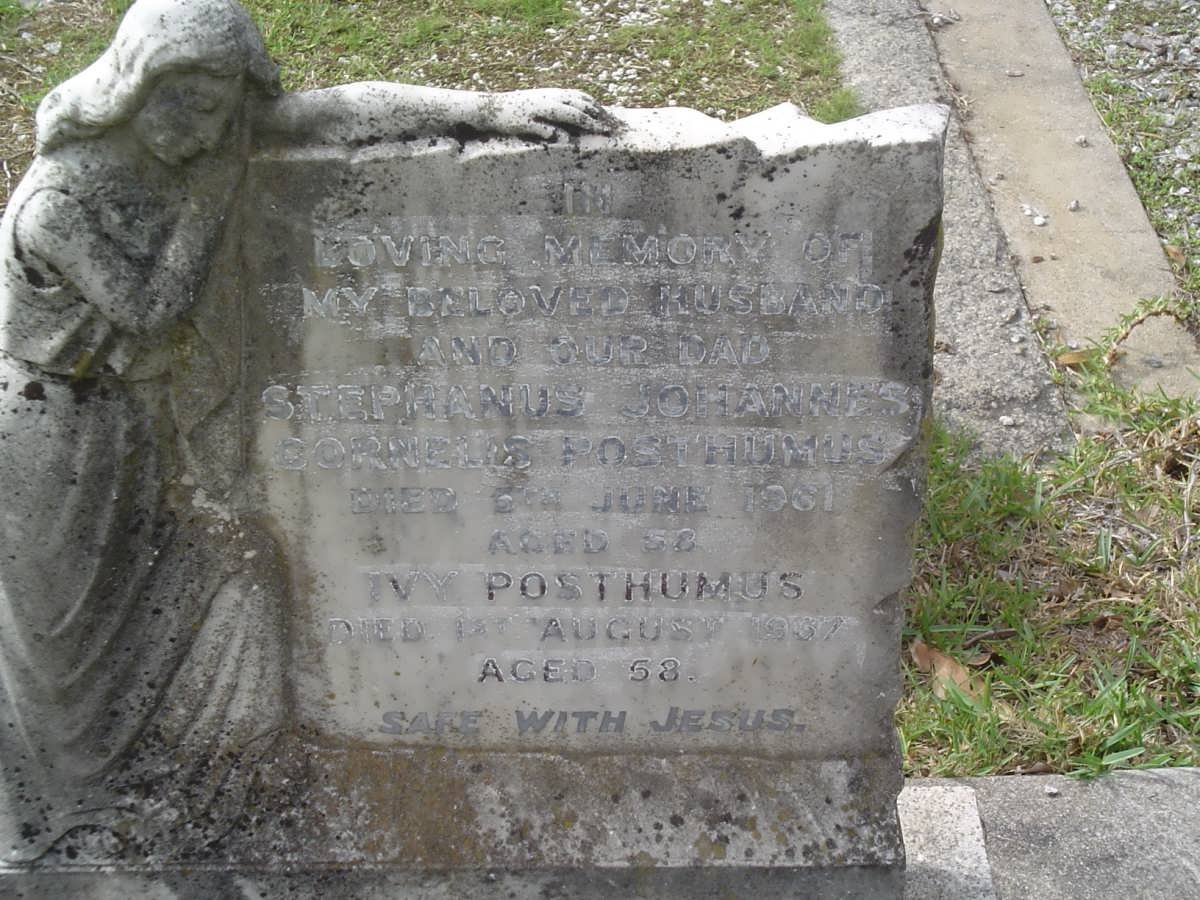 POSTHUMUS Stephanus Johannes Cornelis -1961 &amp; Ivy -19?7