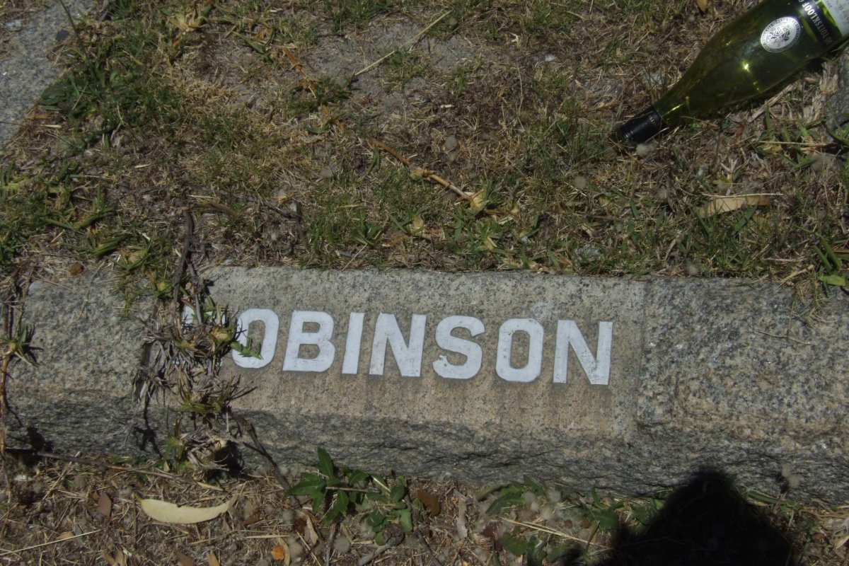 ROBINSON ?