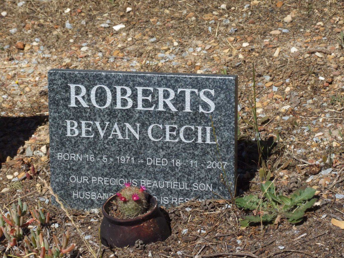 ROBERTS Bevan Cecil 1971-2007