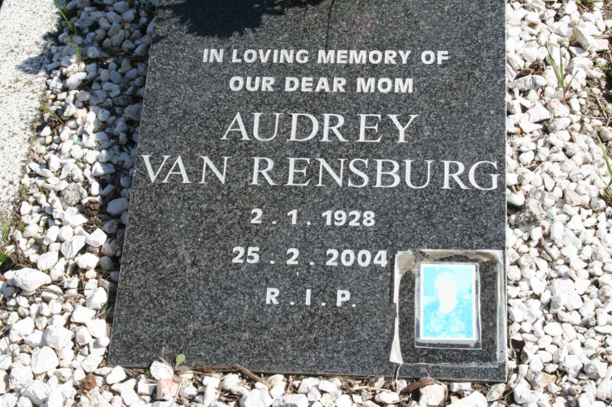 RENSBURG Audrey, van 1928-2004