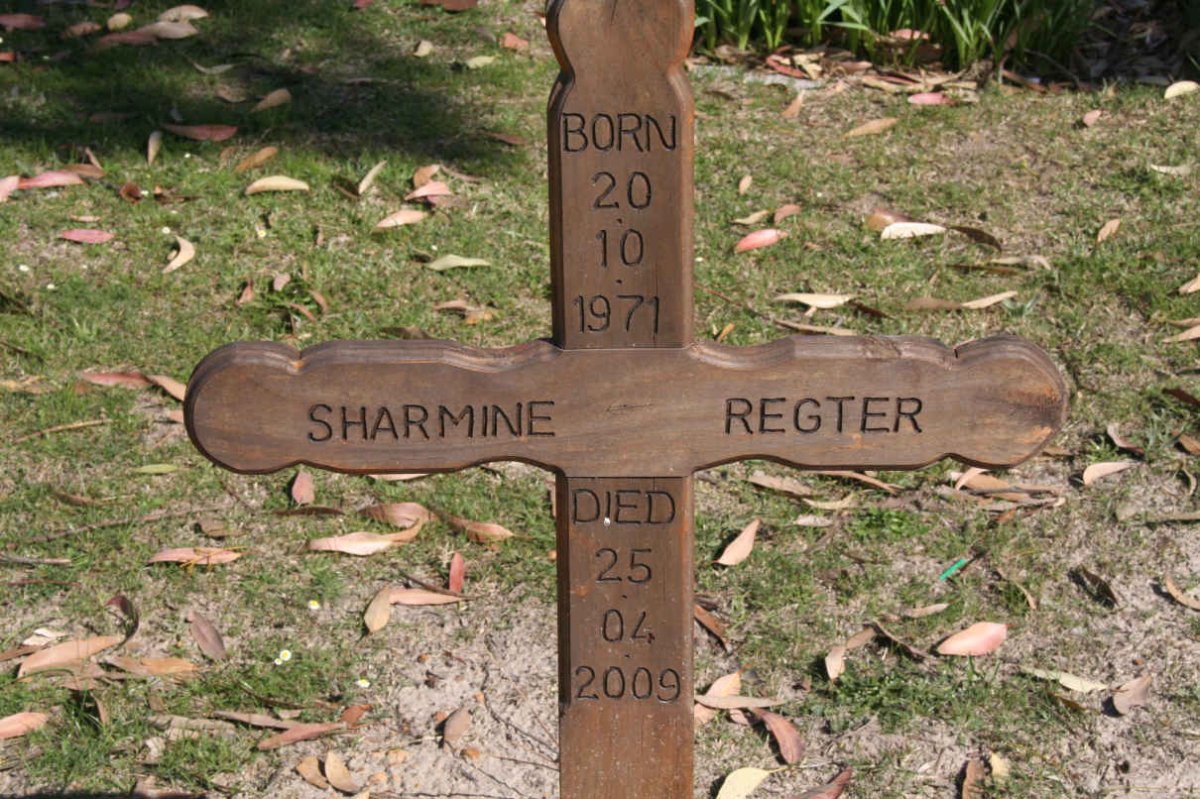 REGTER Sharmine 1971-2009